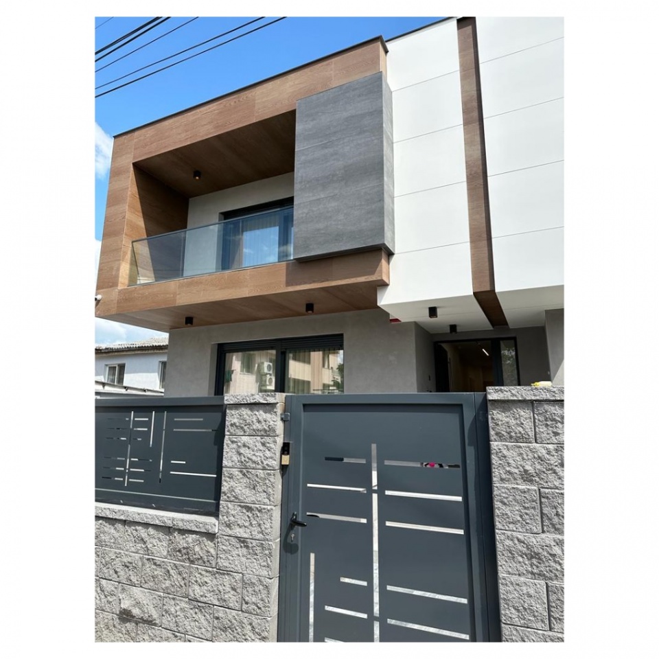 Slinex ML-20CR HD (gold + black) outdoor panel with AHD/CVBS support and ID card reader